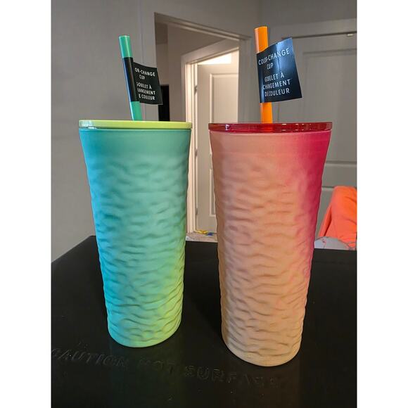 Starbucks Color Changing Cups with Straws - Picture 2 of 5